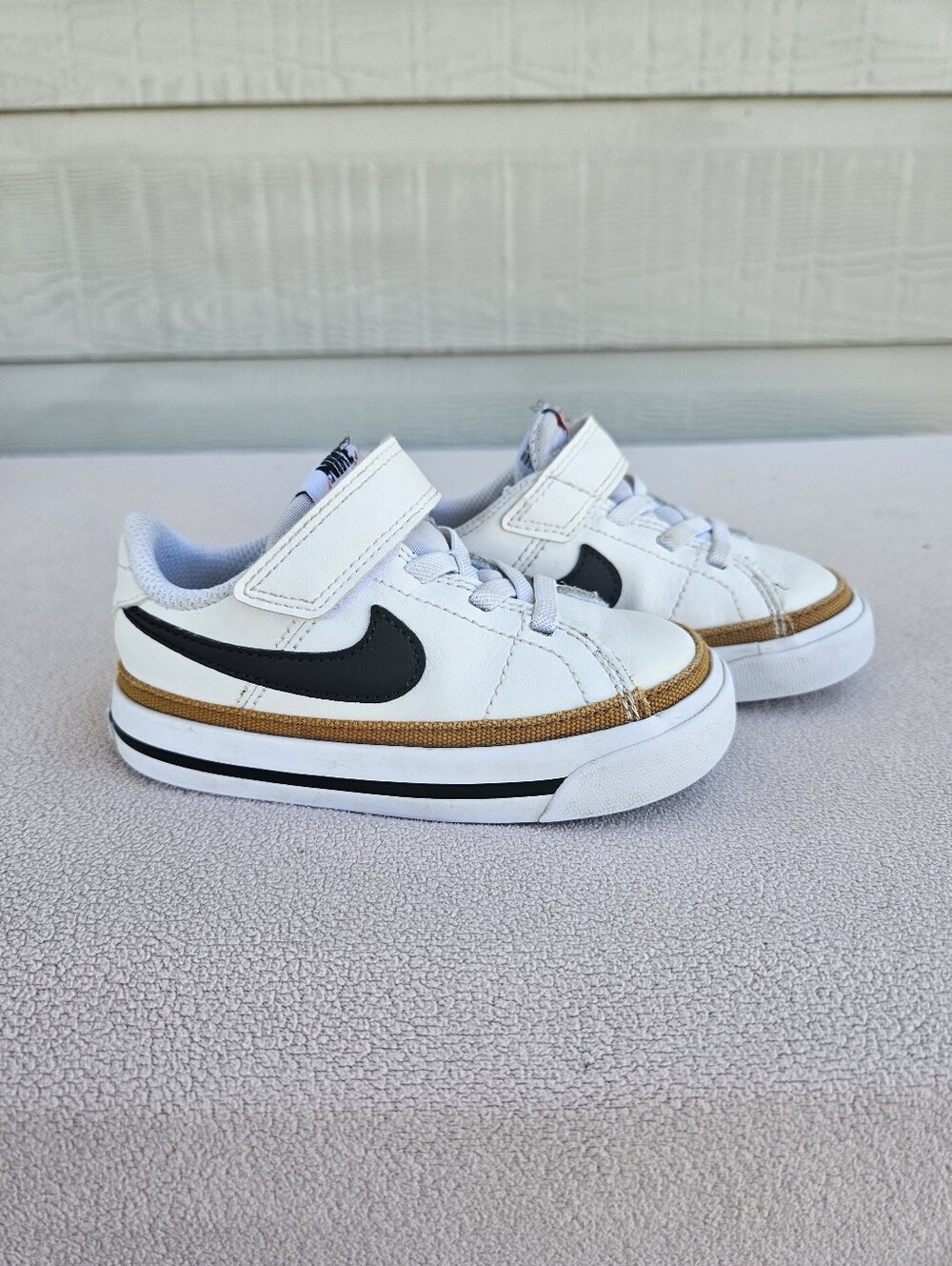Nike Court Legacy Low Sneaker Toddler 7C White Gold Hook & Loop DA5382-102